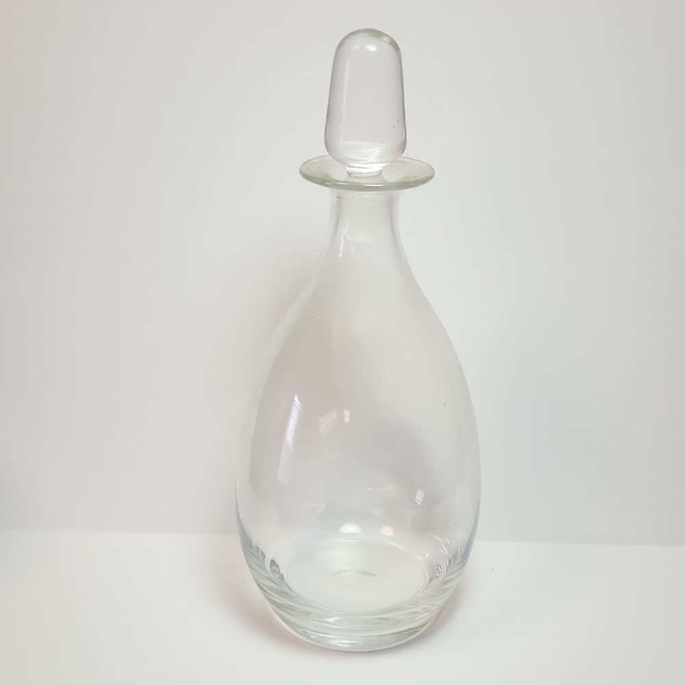 Elegant Clear Tear Drop Glass Decanter with Stopper